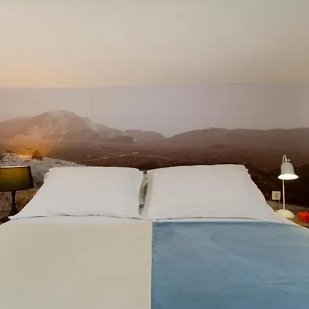Vision With Heated Pool & Jacuzzi In Sestanovac 别墅 *